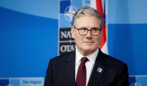 Primer ministro británico evita derrota en reforma de ayudas sociales a cambio de concesiones