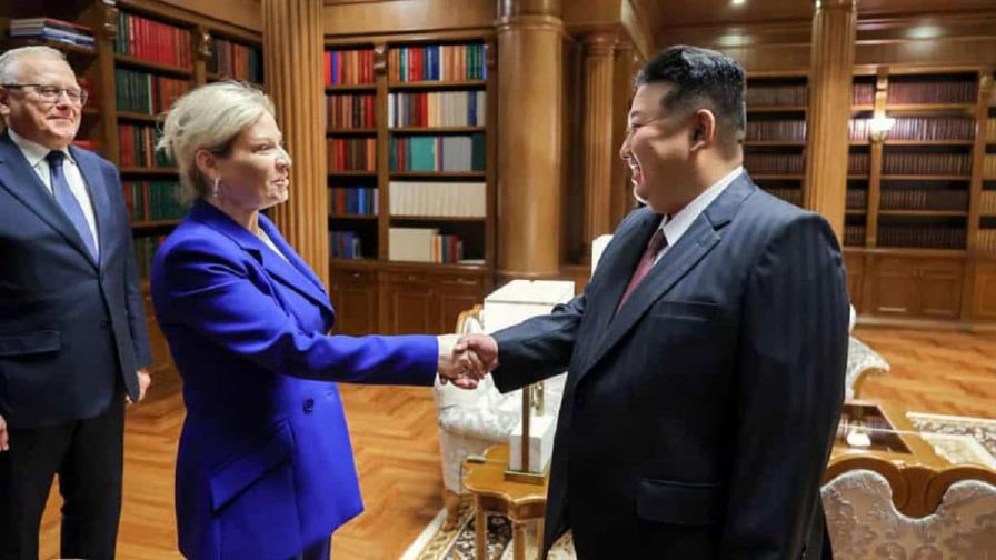 El líder norcoreano Kim Jong-un honra a soldados muertos en la guerra contra Ucrania