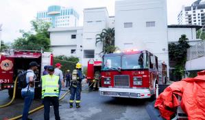 Incendio afecta cafetería del colegio Lux Mundi en Piantini Incendio afecta cafetería del colegio Lux Mundi en Piantini