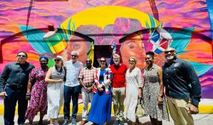 La República Dominicana deja su huella en Kingston con mural realizado por Angurria 