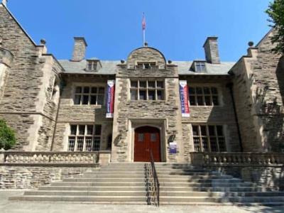 Universidad de Pensilvania vetará atletas trans en deporte femeninos