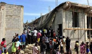 Al menos tres muertos y varias personas atrapadas tras el colapso de una edificación en Haití