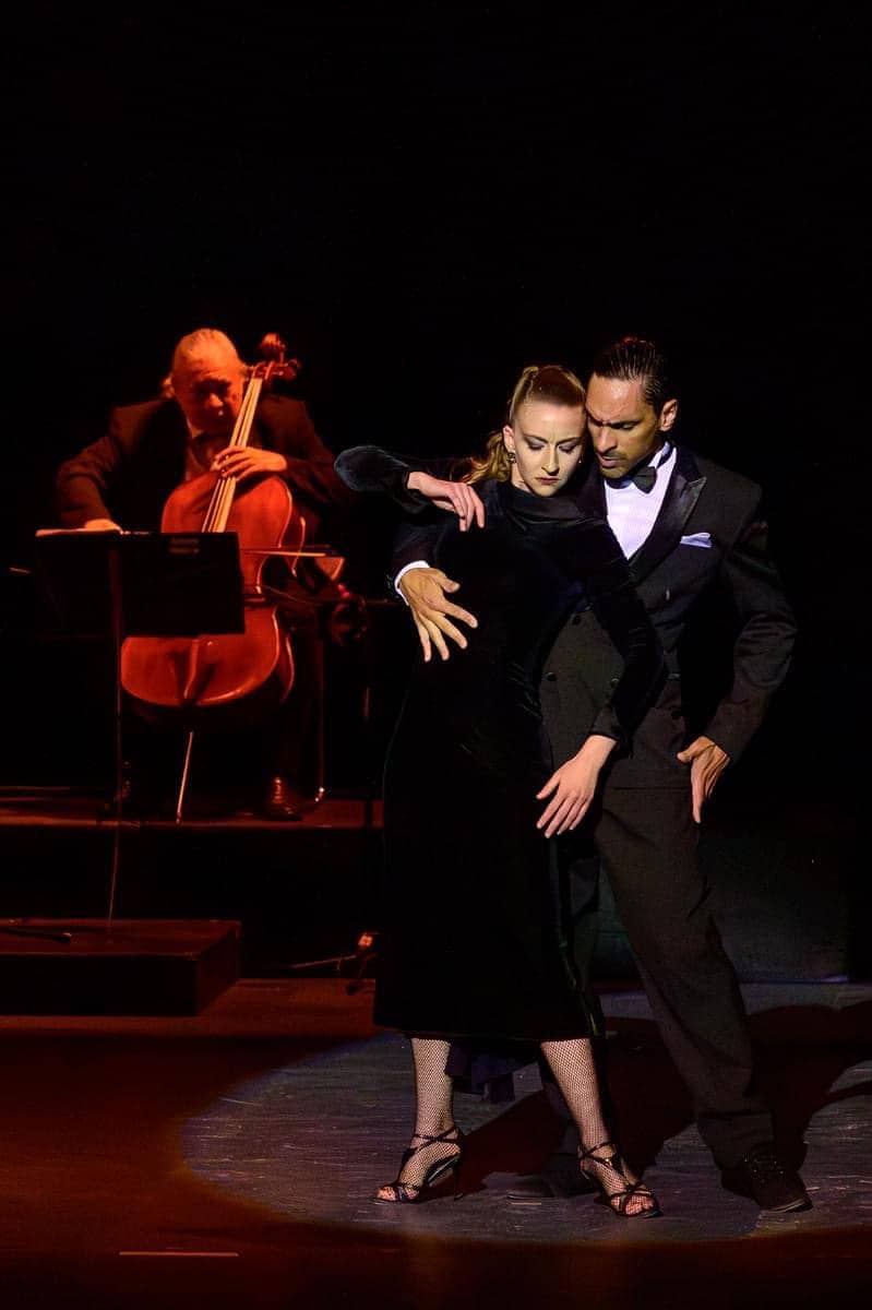 Movimientos precisos, emoción pura. "Forever Tango" transforma la danza en poesía visual este 25 de julio en el Teatro Nacional.