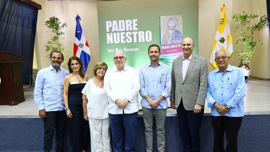José Báez Guerrero pone en circulación su nuevo libro Padre Nuestro