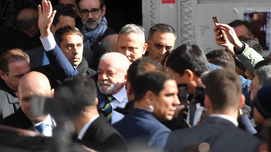 Lula llega al domicilio de Cristina Fernández donde cumple su condena en Buenos Aires Lula llega al domicilio de Cristina Fernández donde cumple su condena en Buenos Aires