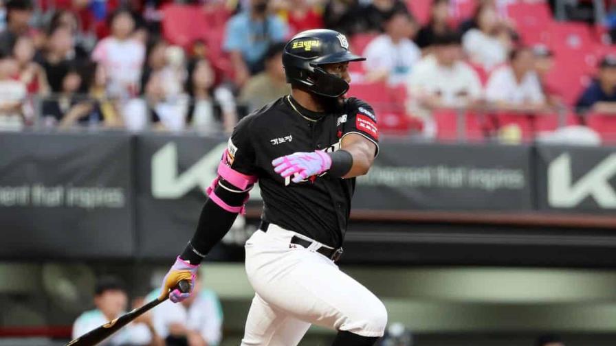 Mel Rojas Jr., acuña su nombre entre los grandes en Corea del Sur Mel Rojas Jr., acuña su nombre entre los grandes en Corea del Sur