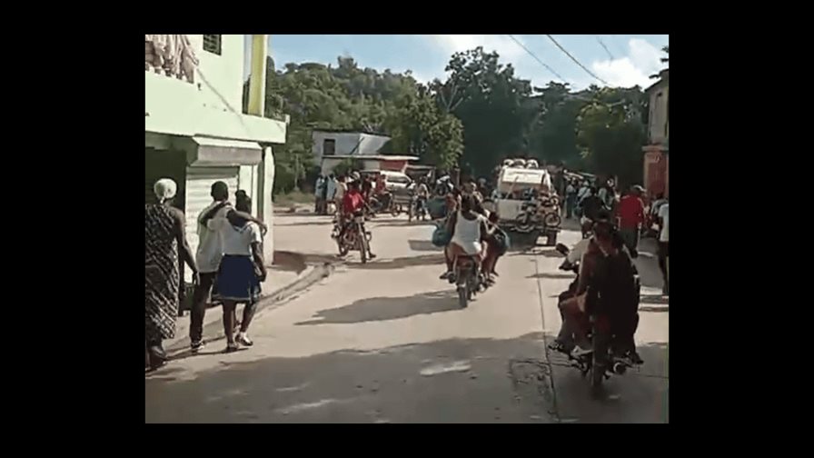 Las bandas armadas en Haití avanzan y siembran el terror a pocos kilómetros de Elías Piña Las bandas armadas en Haití avanzan y siembran el terror a pocos kilómetros de Elías Piña