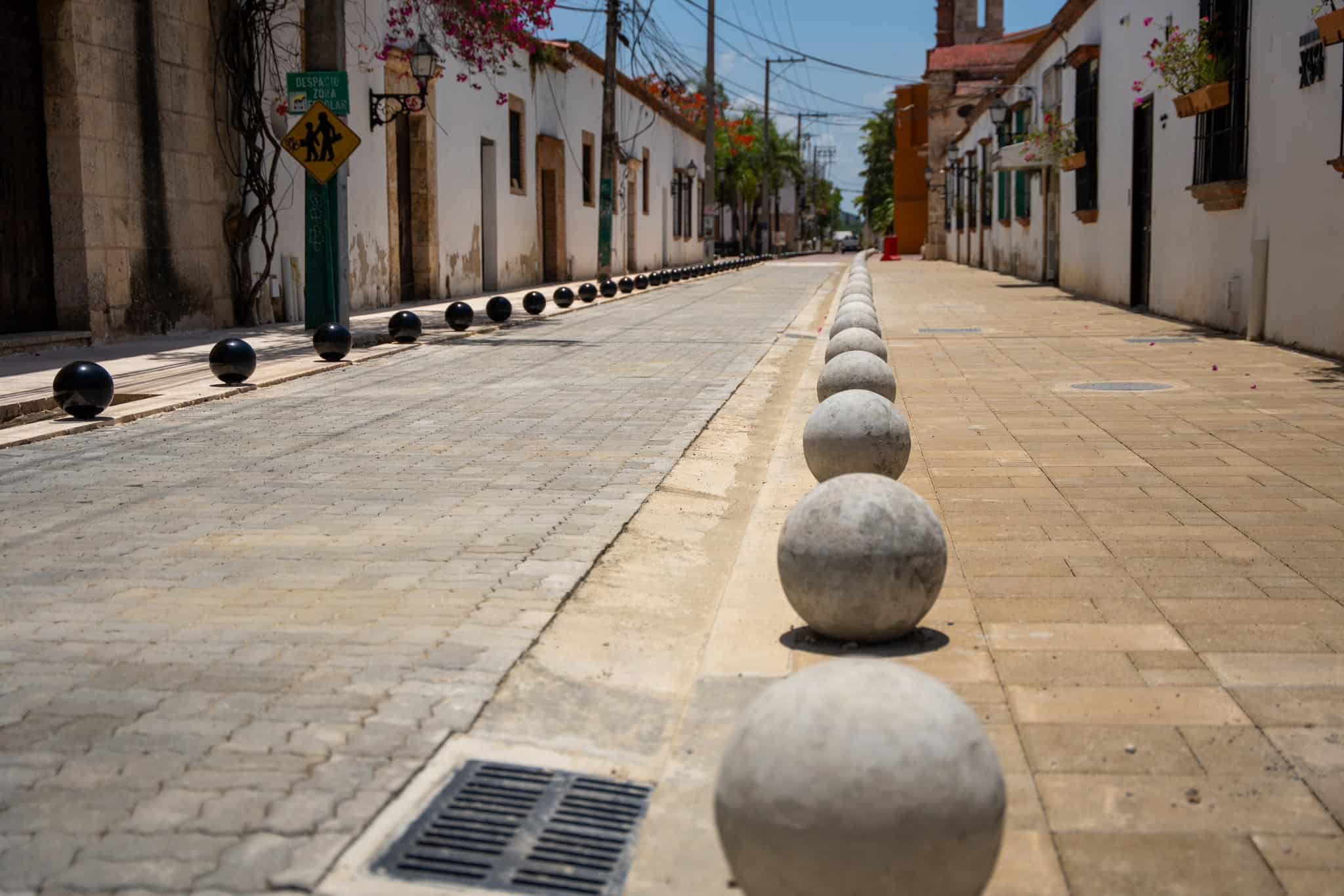La calle Padre Billini, una de las vías peatonales recién renovadas en la Ciudad Colonial.