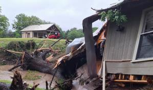 Al menos seis muertos por inundaciones tras fuertes lluvias en el centro de Texas