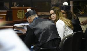 Esposa de César el Abusador, descargada de acusación de robo de ajuares en apartamento confiscado