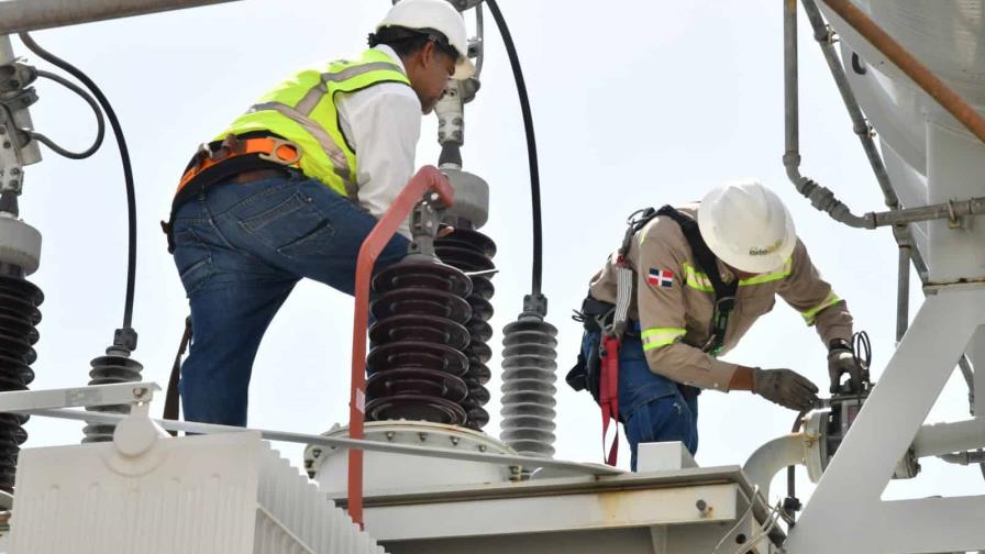 Edeeste ejecuta descarga de circuito para mejorar servicio en Santo Domingo Este Edeeste ejecuta descarga de circuito para mejorar servicio en Santo Domingo Este