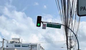 El Intrant instala señalizaciones de giros prohibidos y rutas alternas en cruces de la Lope de Vega