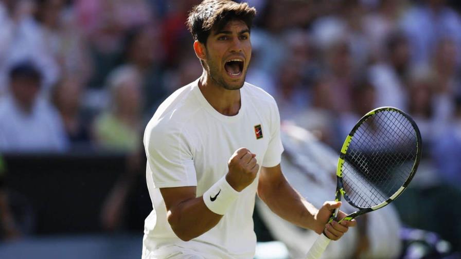 Alcaraz se impone a Rublev y está en cuartos de final de Wimbledon Alcaraz se impone a Rublev y está en cuartos de final de Wimbledon