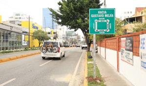 Conductores confundidos por prohibición de giros a la izquierda en la Lope de Vega