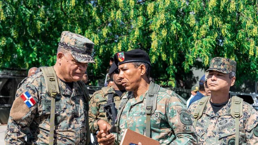 República Dominicana refuerza seguridad y supervisión militar en la frontera norte con Haití República Dominicana refuerza seguridad y supervisión militar en la frontera norte con Haití
