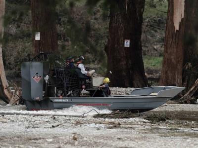 Inundaciones en Texas dejan 90 muertos más de 10 desaparecidos