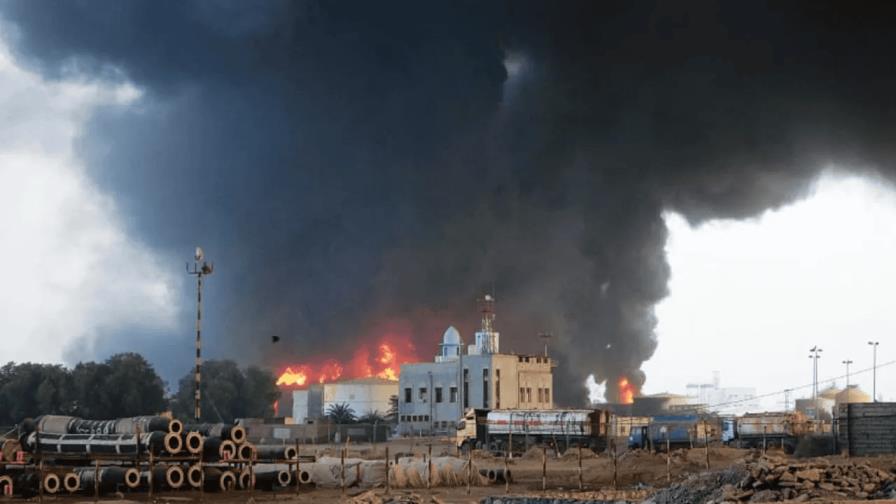 Israel ataca objetivos hutíes en Yemen, incluido el puerto de Hodeida