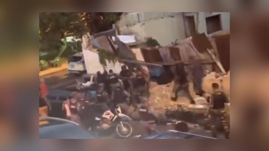 Agentes policiales y comunitarios protagonizan trifulca