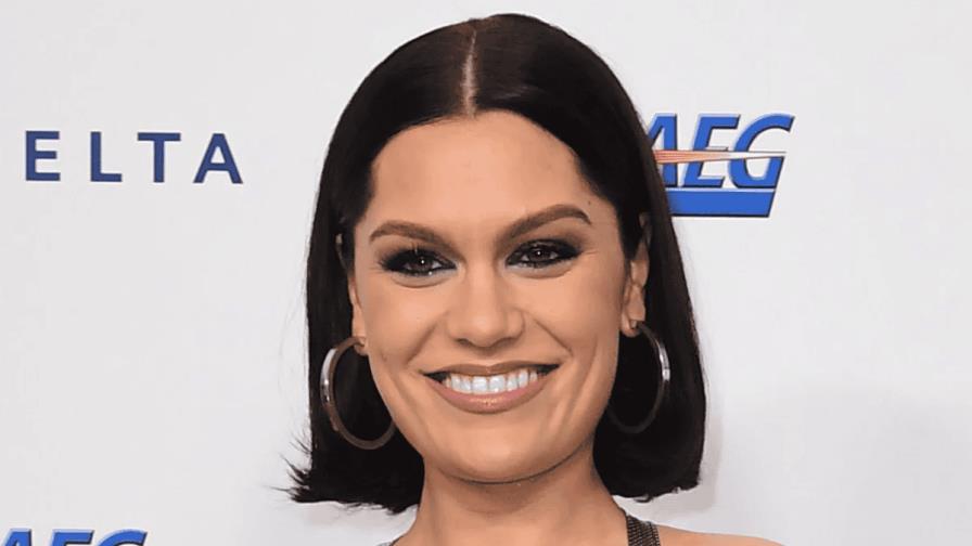 Jessie J celebra que su c&aacute;ncer de mama no se ha expandido tras someterse a una operaci&oacute;n