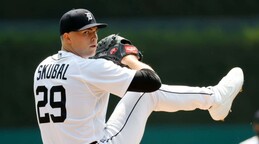 Tarik Skubal ya lanza a 2 semanas de cirug&iacute;a