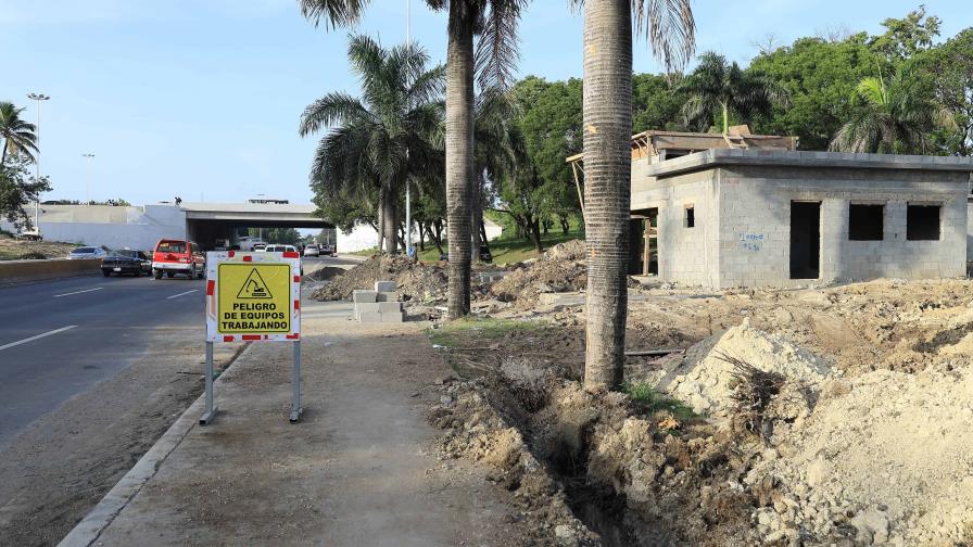 Construyen estructura para instalar una planta eléctrica en el kilómetro 9 Construyen estructura para instalar una planta eléctrica en el kilómetro 9