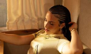 Zhamira Zambrano estrena "No me quiero ir", una carta de amor tropical al verano