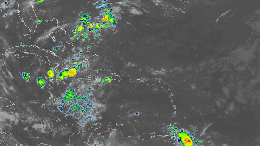Pronostican aguaceros por onda tropical este martes y calor por polvo del Sahara
