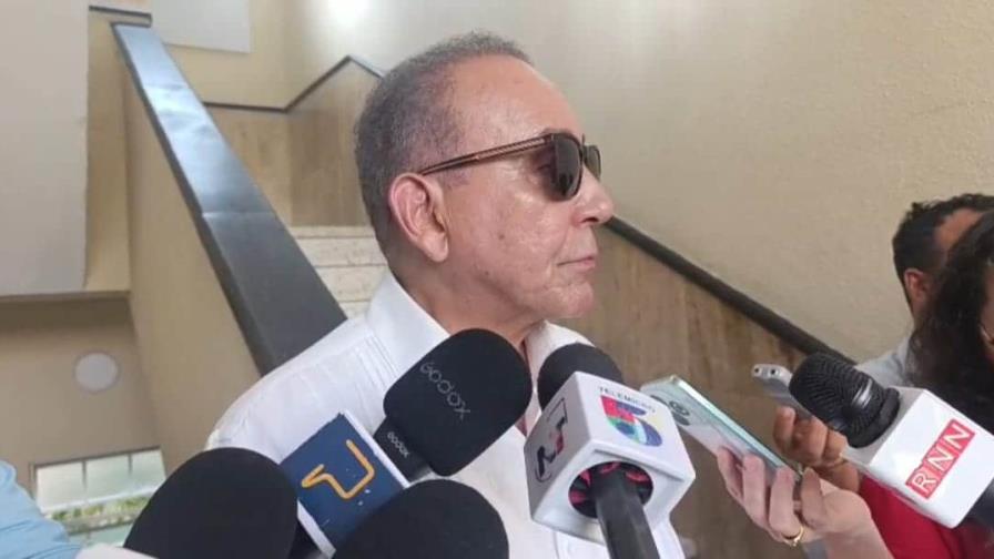 Interrogan en la PGR a militares y empresarios vinculados a red de sobornos en contratos estatales Interrogan en la PGR a militares y empresarios vinculados a red de sobornos en contratos estatales
