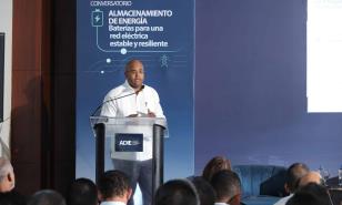 Expertos sostienen almacenamiento en baterías contribuiría a resiliencia del sector eléctrico