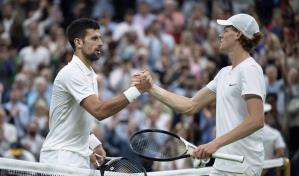 Djokovic y Sinner avanzan a cuartos de final en Wimbledon