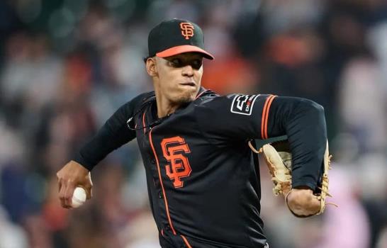 Gigantes esperan decisión del dominicano Randy Rodríguez sobre someterse a cirugía Tommy John
