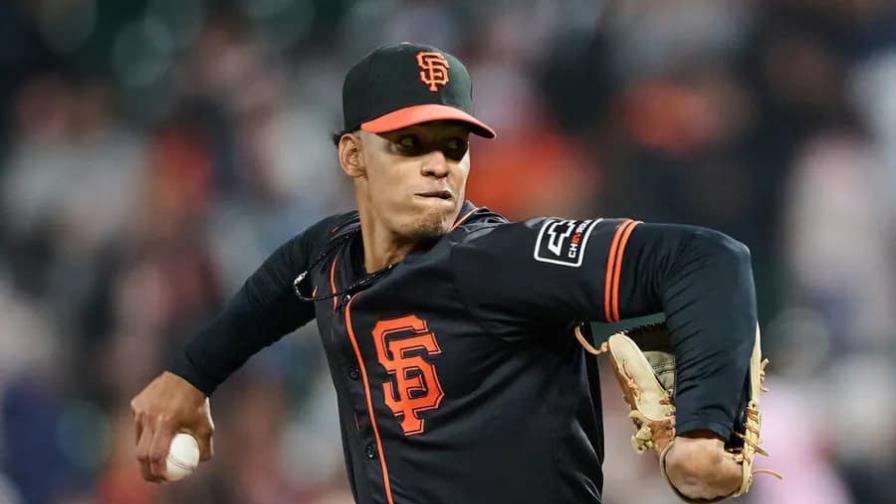 Randy Rodr&iacute;guez se abre paso en el bullpen de los Gigantes de SF