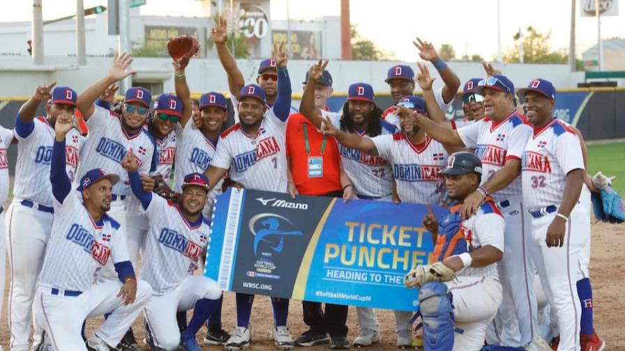 RD debuta ante Jap&oacute;n en el mundial de softbol molinete