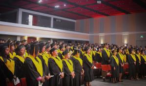 Uniremhos inviste 498 nuevos profesionales de grado, posgrado y técnico superior