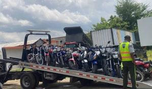 Digesett retira vehículos para descongestionar calles en San Cristóbal