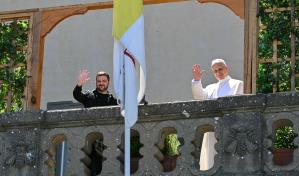 El papa León XIV se reúne con Zelenski en su residencia estival de Castel Gandolfo
