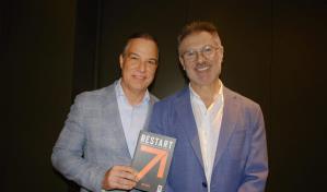 El empresario Ney Díaz presenta su libro Restart en Barcelona