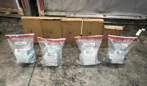 Decomisan 17 paquetes de cocaína en depósito de carga de aeropuerto