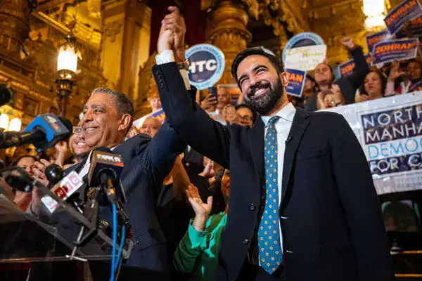 Adriano Espaillat respalda candidatura de Zohran Mamdani a alcalde de Nueva York Adriano Espaillat respalda candidatura de Zohran Mamdani a alcalde de Nueva York