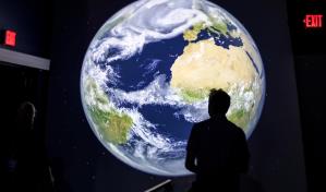 La NASA inaugura experiencia inmersiva en el histórico complejo de lanzamientos de Florida