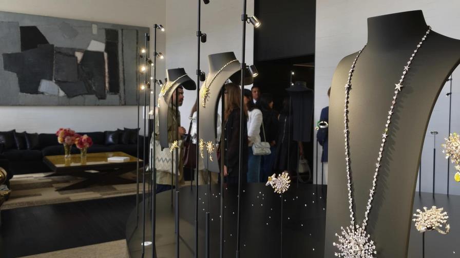 Las joyas más bellas y costosas brillan en la Alta Costura de París Las joyas más bellas y costosas brillan en la Alta Costura de París