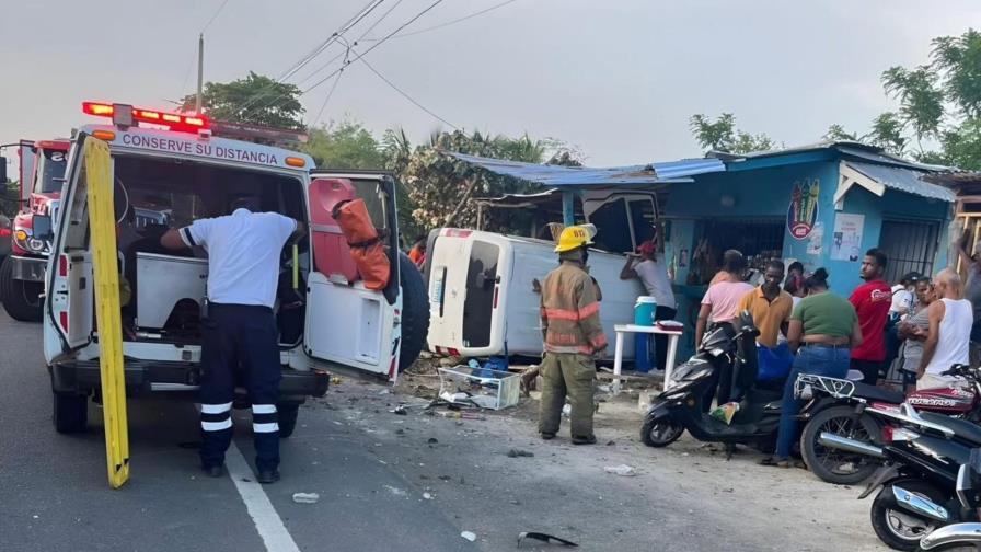 Accidente de tránsito deja cinco heridos en carretera Hato Mayor–San Pedro de Macorís Accidente de tránsito deja cinco heridos en carretera Hato Mayor–San Pedro de Macorís