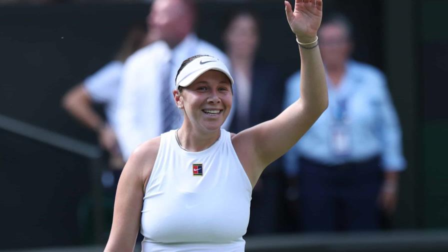 Anisimova sorprende a Sabalenka y jugará su primera final de Wimbledon Anisimova sorprende a Sabalenka y jugará su primera final de Wimbledon
