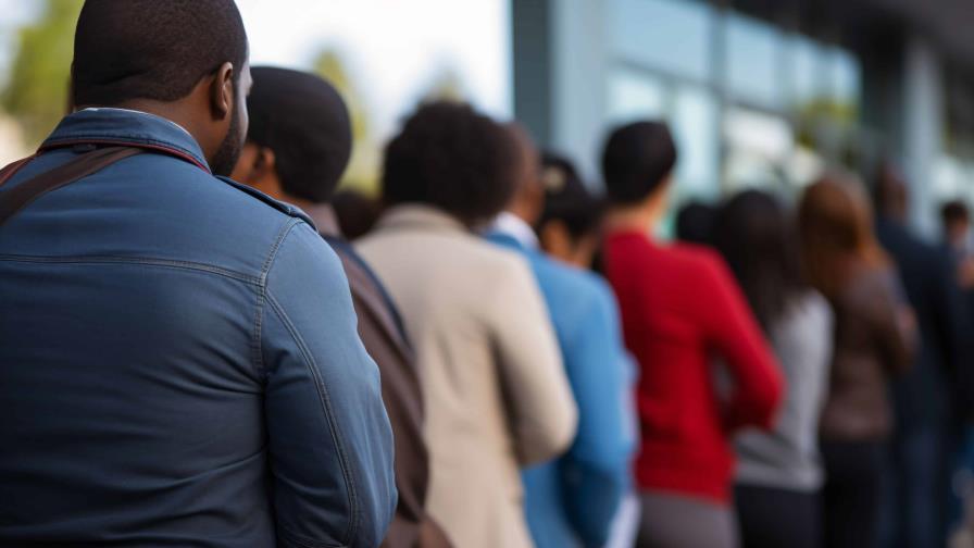 Cada día se suman 85 empleados a la nómina pública Cada día se suman 85 empleados a la nómina pública
