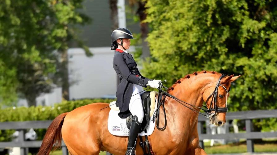 Stephanie Engstrom y Disaronno triunfan en Wellington Stephanie Engstrom y Disaronno triunfan en Wellington