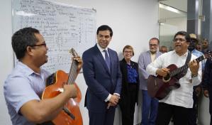 Roberto Ángel Salcedo y Dío Astacio supervisan funcionamiento de Escuela de Bellas Artes Roberto Ángel Salcedo y Dío Astacio supervisan funcionamiento de Escuela de Bellas Artes