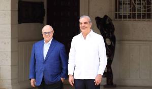 Luis Abinader se reúne con el expresidente Hipólito Mejía para tratar sobre crisis en Haití