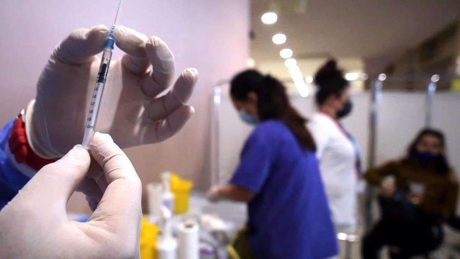 La vacunación de emergencia reduce las muertes en un 60 %, según estudio La vacunación de emergencia reduce las muertes en un 60 %, según estudio