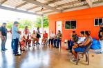 Paliza visita a Ciudad Juan Bosch tras reclamos de comunitarios