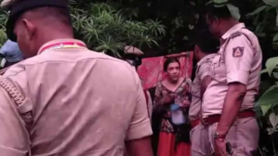 Mujer rusa y sus hijas vivieron varias semanas en una cueva en la India tras vencimiento de visa Mujer rusa y sus hijas vivieron varias semanas en una cueva en la India tras vencimiento de visa